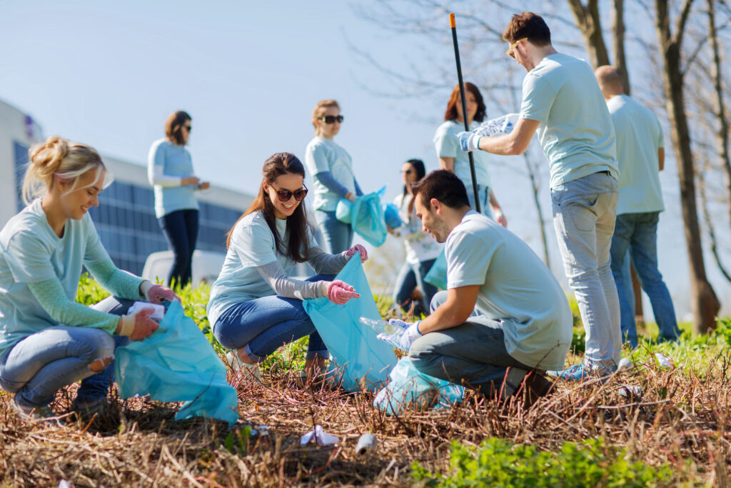 Family Volunteering
Teen Connection